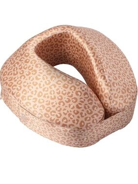 SLIP New Jet Setter Silk Travel Neck Pillow Cover Carry Case Set Safari Leopard